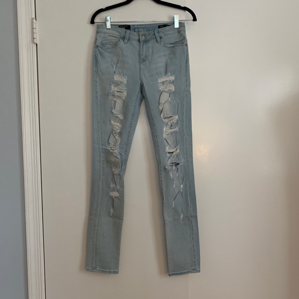 Ripped Skinny Jeans